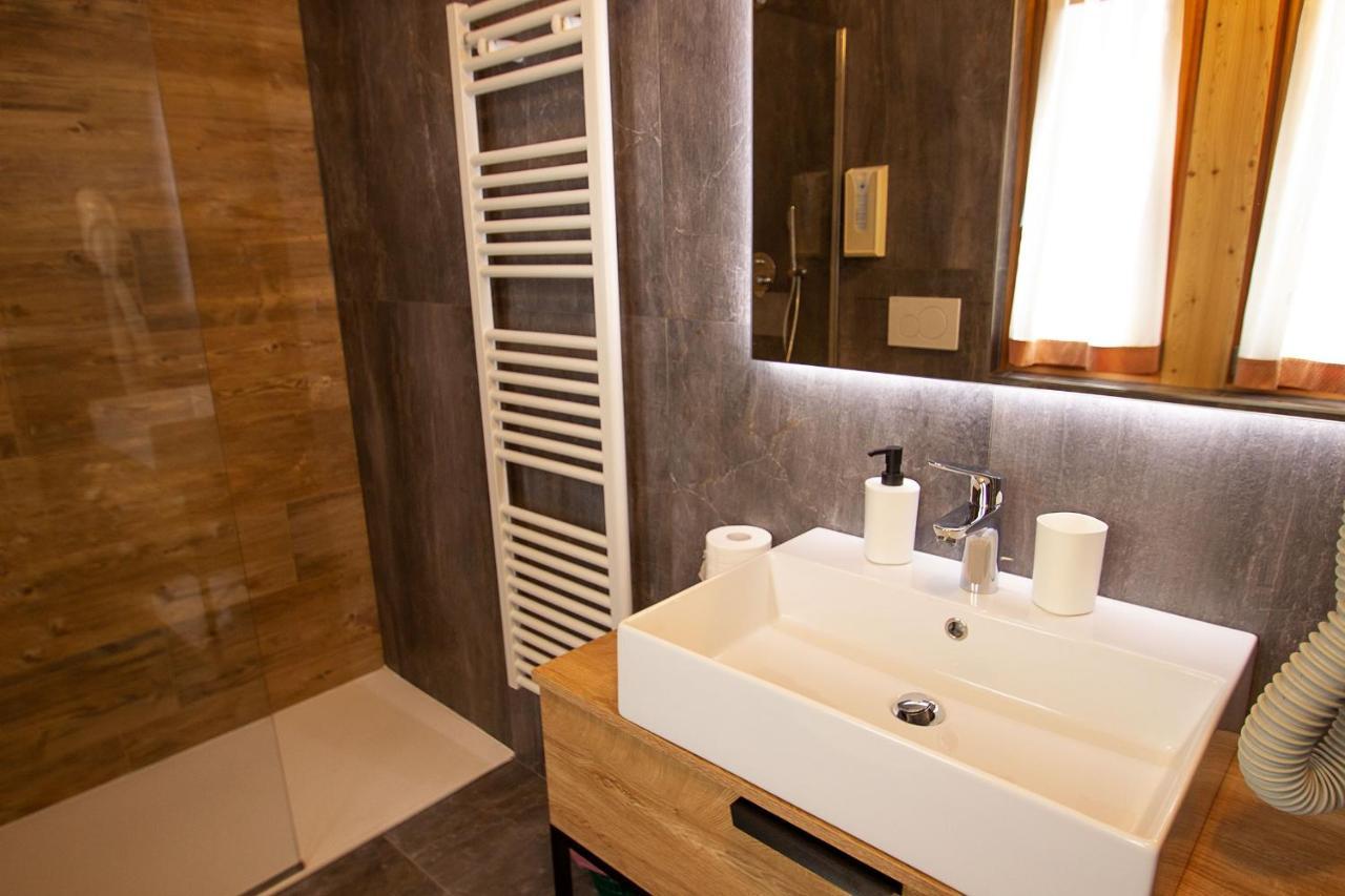 Residence Hotel Santa Maria Piscina E Wellness Peio Fonti Extérieur photo