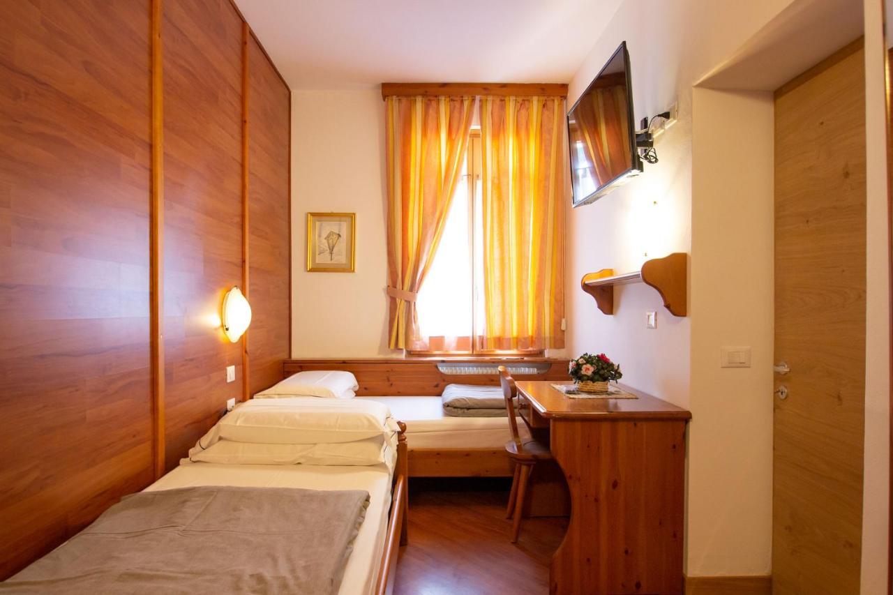 Residence Hotel Santa Maria Piscina E Wellness Peio Fonti Extérieur photo