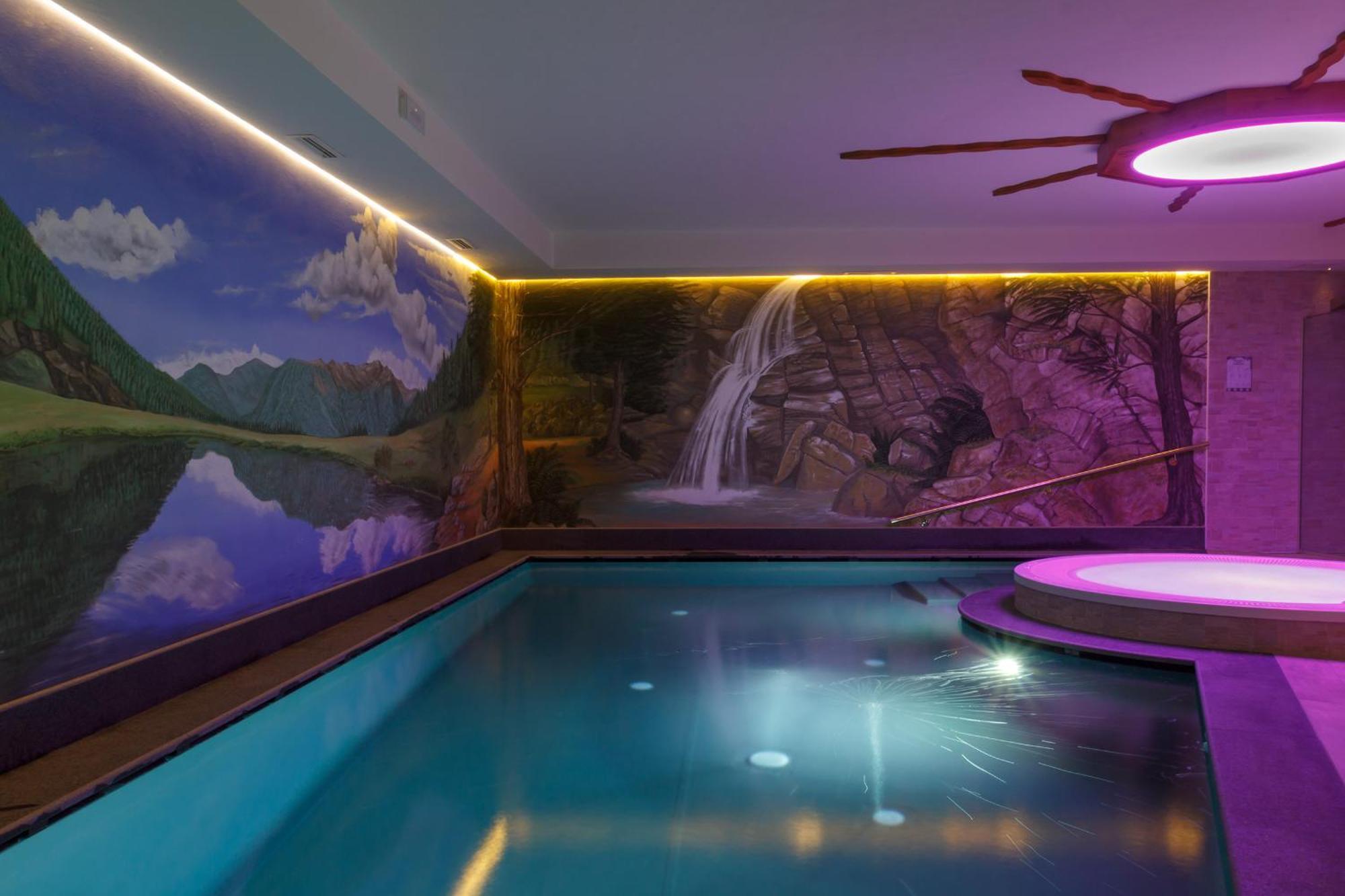 Residence Hotel Santa Maria Piscina E Wellness Peio Fonti Extérieur photo