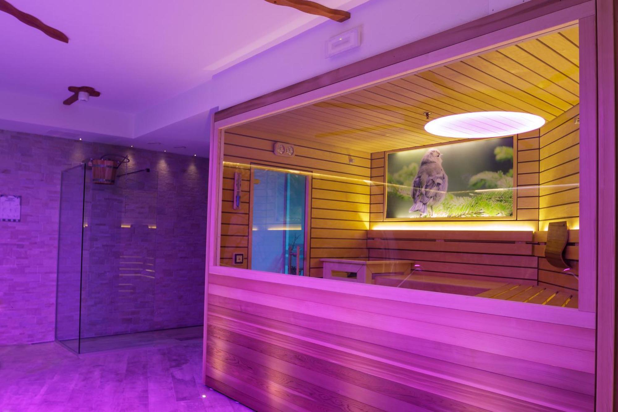 Residence Hotel Santa Maria Piscina E Wellness Peio Fonti Extérieur photo